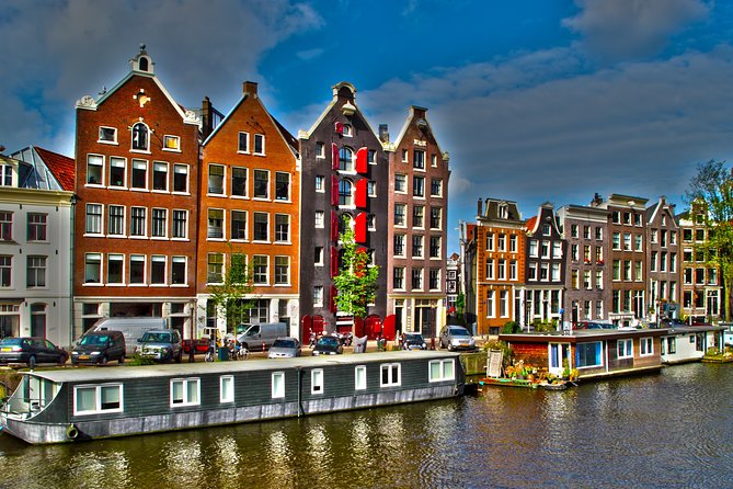 Private transfers from or to Schiphol (AMS) airport Amsterdam - Why a private Schiphol ride can make sense