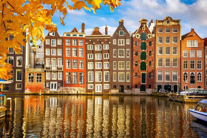 Private transfers from or to Schiphol (AMS) airport Amsterdam - Timing, delays, and airport departures