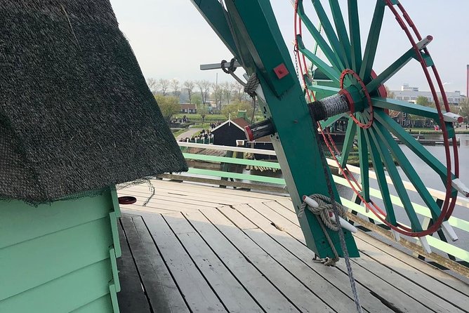 Private Zaanse Schans Windmills and Volendam Tour from Amsterdam - The driver-host question matters