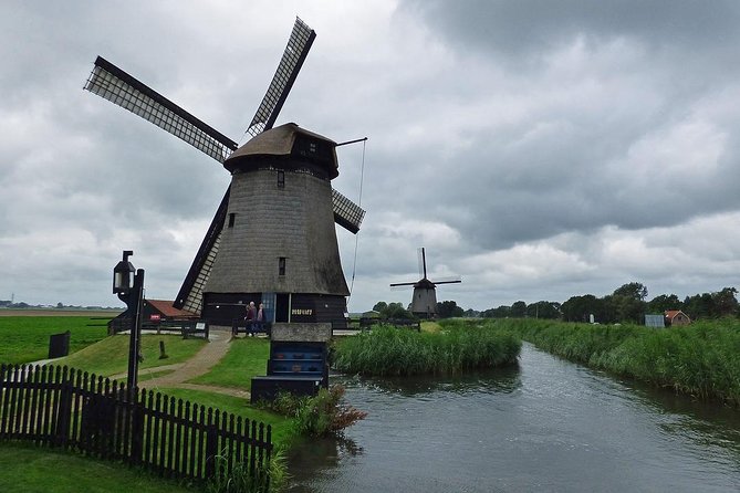 Private Zaanse Schans Windmills and Volendam Tour from Amsterdam - Zaanse Schans and the seven windmills