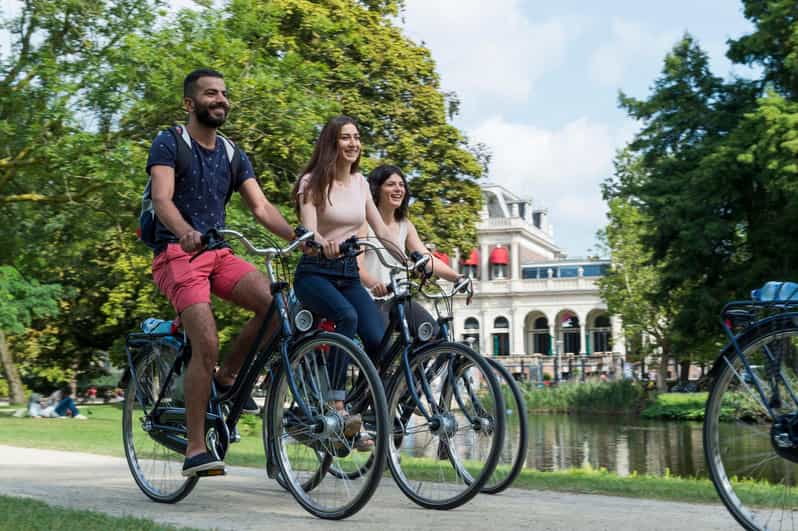 Rent a bike in Amsterdam | 1, 2, 3+ hours - Why a rental bike fits Amsterdam so well