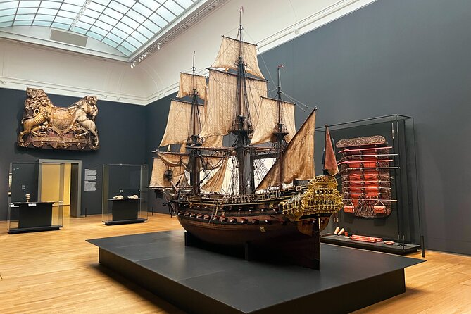 Rijksmuseum Guided Tour, private local Dutch guide - Rembrandt’s major works in one focused route