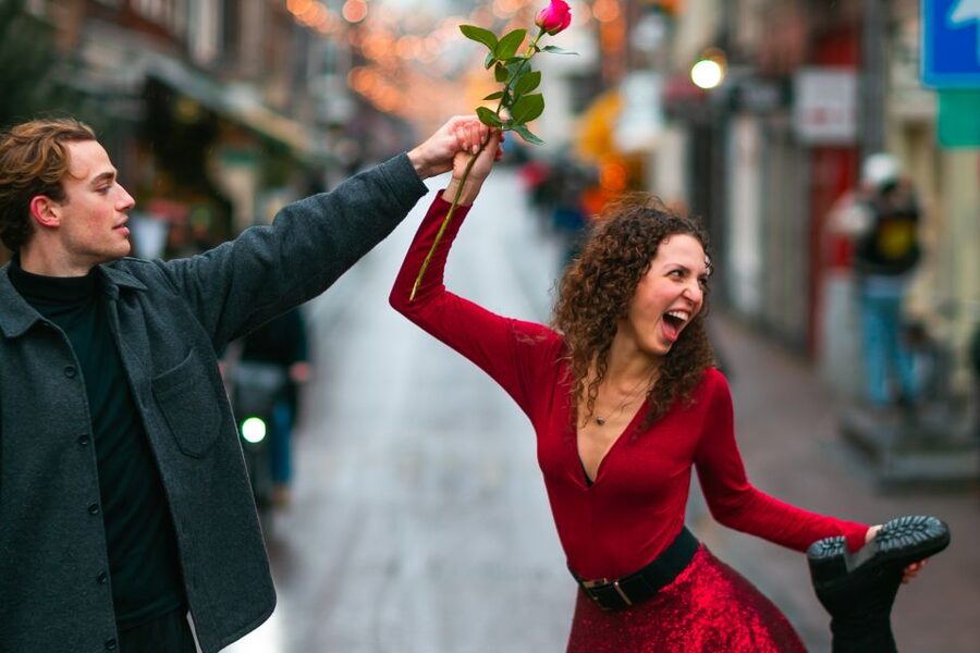 Romantic Photoshoot Experience for Couples in Amsterdam - Is $66 good value for a couple?