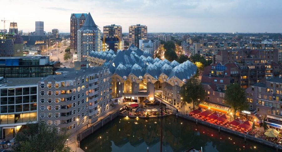 Rotterdam: De Rotterdam, Cube Houses, Watertaxi and Markthal - Starting at Wilhelminaplein and De Rotterdam