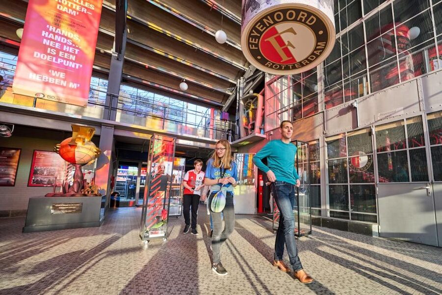 Rotterdam: Feyenoord 'De Kuip' Stadium Tour - Inside the dressing room