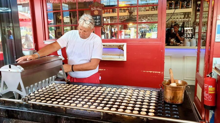 Rotterdam: Food Tour by Bike - Dutch classics: cheese, poffertjes, and bitterballen