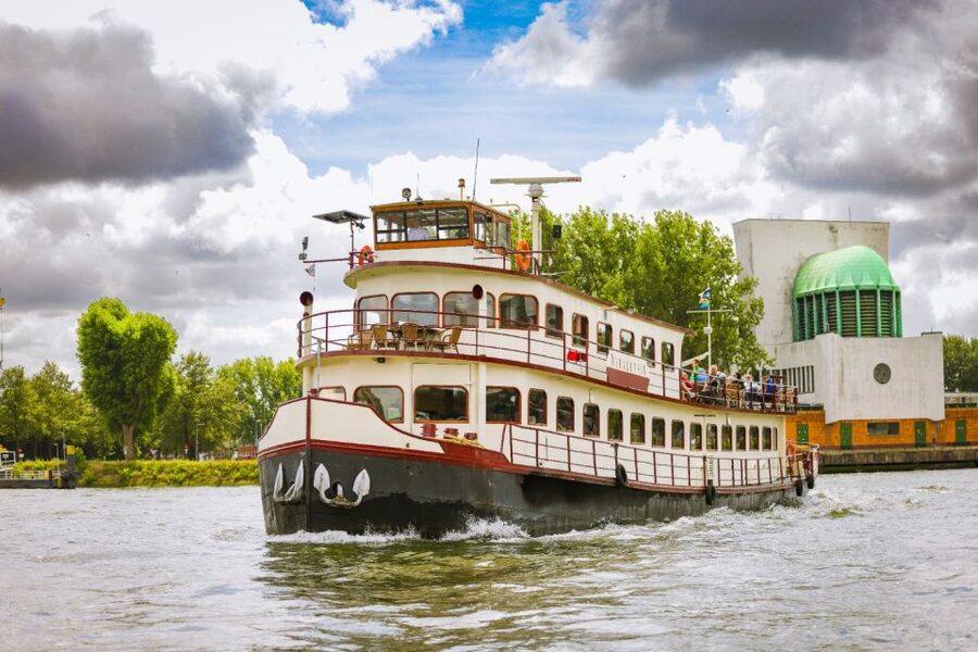 Rotterdam: Harbor Cruise on a Historic Ship - RDM and Eemhaven: industry with a human story