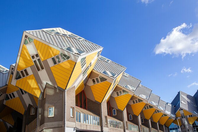Rotterdam Highlights & Spies: Interactive City Game - How the 11 clues guide your route