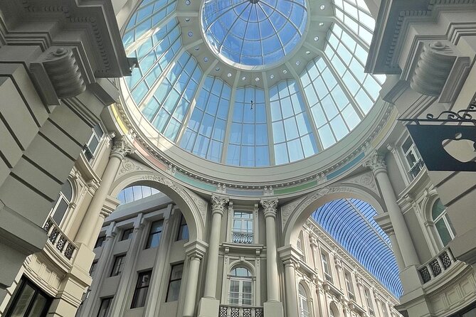 Royal The Hague Private Guided Walking Tour - Kneuterdijk Palace, a quieter royal address