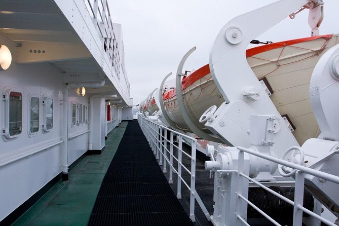 Skip the Line: SS Rotterdam Steam Ship Entrance Ticket - Choosing between the upper and lower decks
