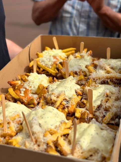 Skipping Lines & Sipping Beers: A History Tour of Amsterdam - Five mystery beers with Dutch snacks