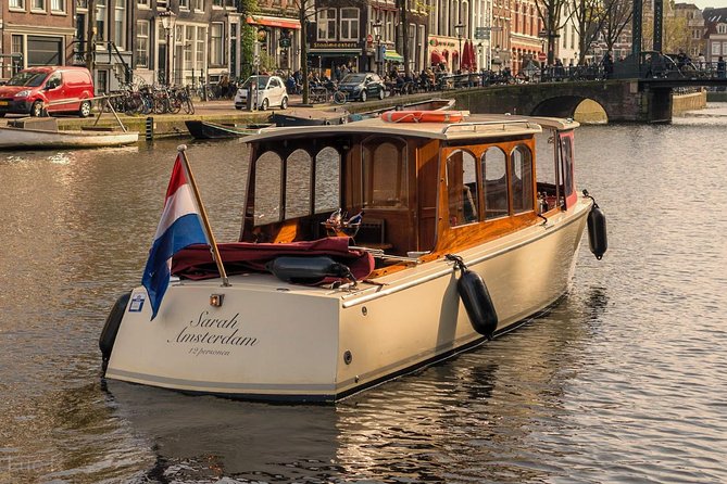 Small-Group Luxury Canal Cruise with Local Skipper - Why an electric boat makes a difference