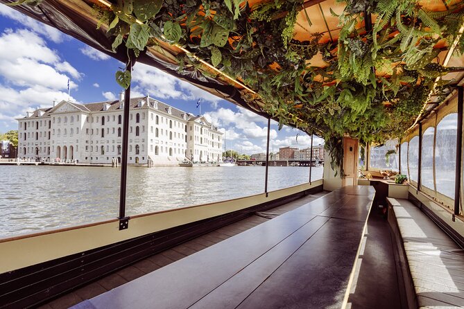 Small-Group Luxury Canal Cruise with Local Skipper - The grand 17th-century canal houses
