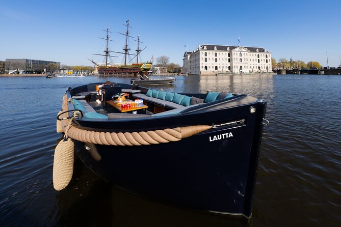 Small-Group Luxury Canal Cruise with Local Skipper - Amsterdam’s authentic canal character