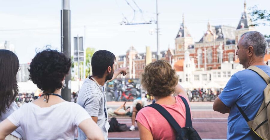 Small-Group Walking Tour with Amsterdam Canal Cruise - Starting at Beursplein with Amsterdam at your feet