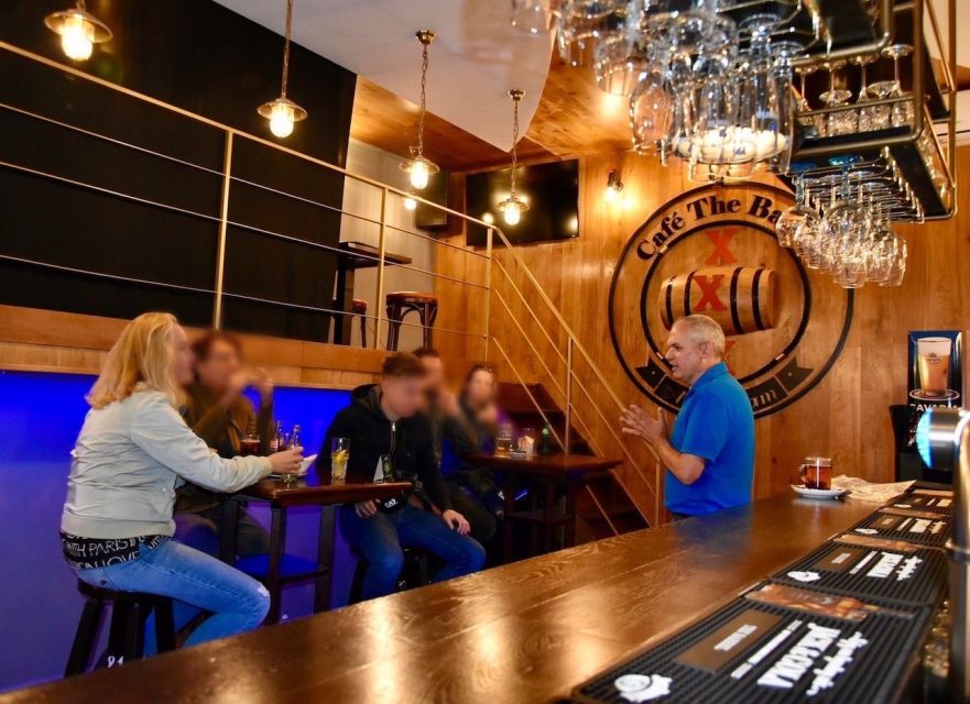 Sprechen Sie Gras? German Tour of Amsterdam's Coffeeshops - Cafe the Barrel and Dutch snacks