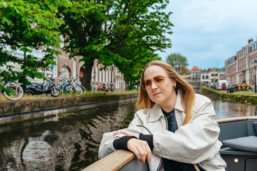 The Hague: Canal Cruise with music from local artists - Who will enjoy this cruise most?