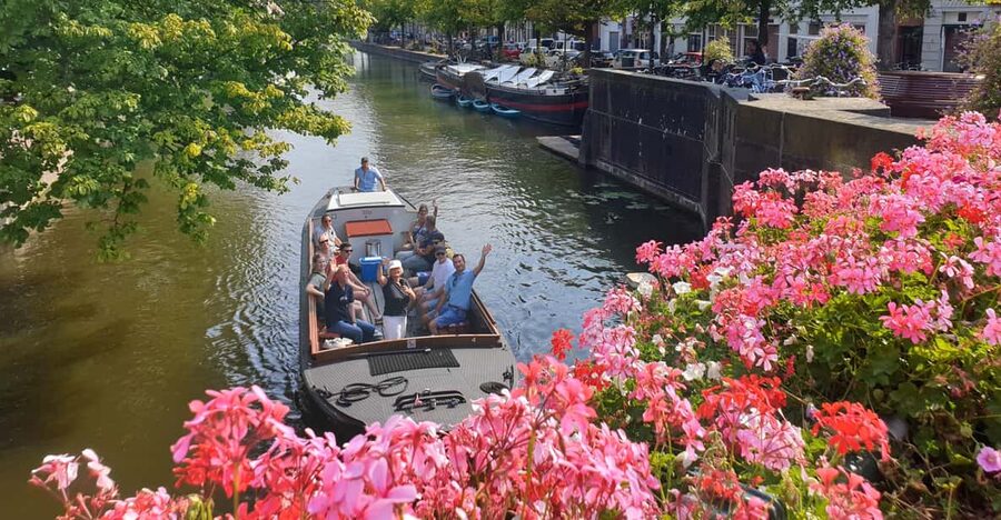 The Hague: City Canal Cruise - Starting at Bierkade 19