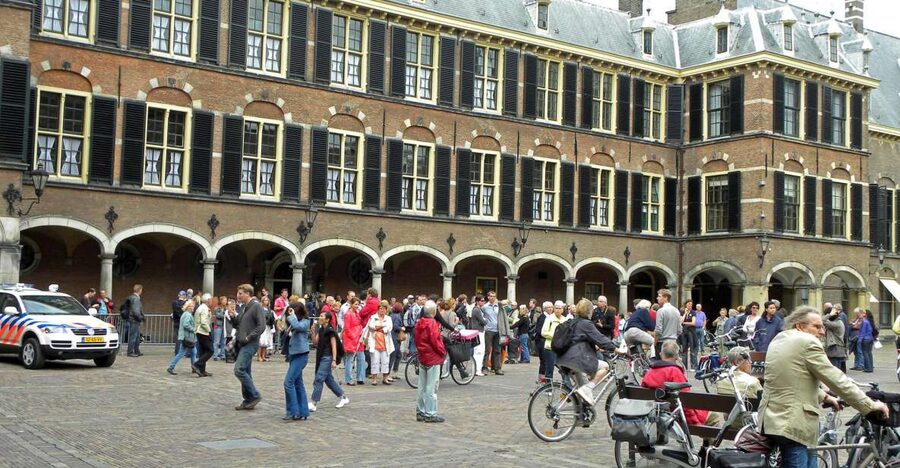The Hague: Old City Private Walking Tour - Key points to know before booking