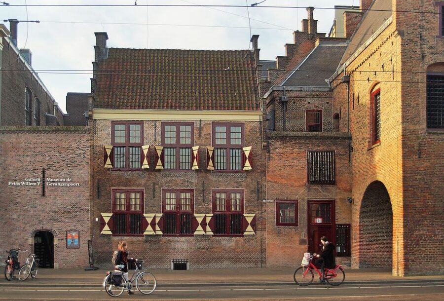 The Hague: Prison Gate Museum - The De Witt brothers connect the museum to Dutch history