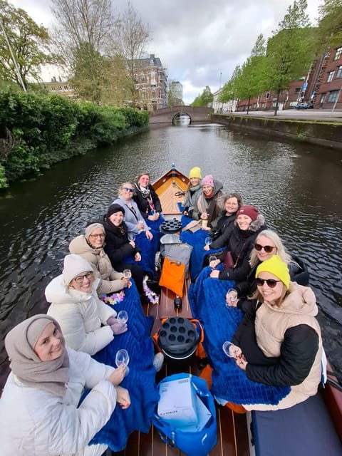 The Hague: Private Boattour up to 10 persons - Is $206 good value for a private boat?