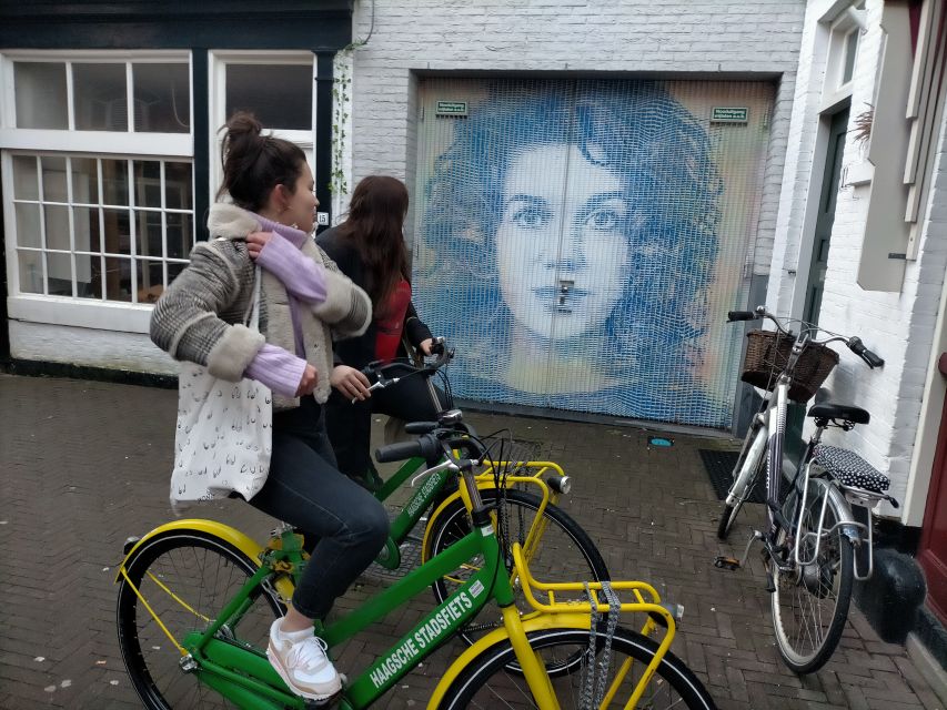The Hague: Street Art Tour by Bike - Starting at Paviljoensgracht 131
