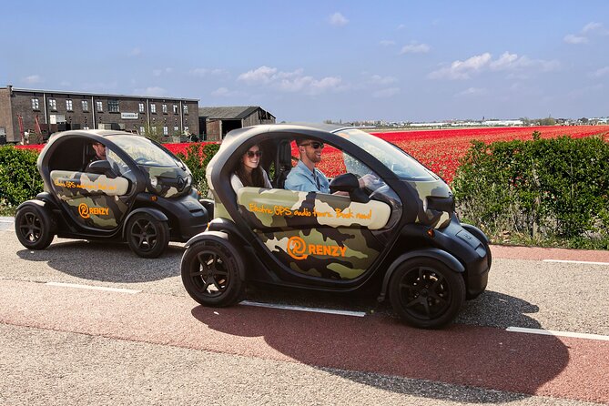 Tulip Fields near Keukenhof - Self-Drive Audio Tour for 2 People - De Tulperij, the 45-minute farm stop