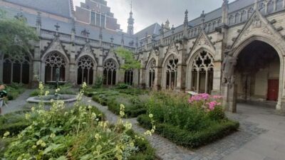 Guided Highlights Walking Tour