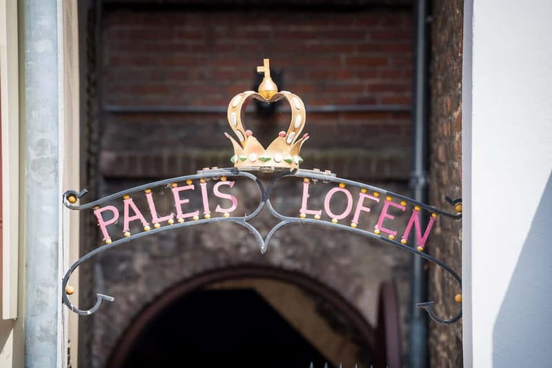 Utrecht: Lofen Palace with Entry Ticket & Guide (Dutch) - Why Lofen Palace mattered in the Middle Ages