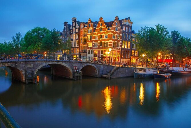 Vacation Photoshoot & Tour in Amsterdam - Key Points at a Glance
