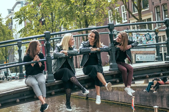 Vacation Photoshoot & Tour in Amsterdam - What Happens After the Camera Stops?