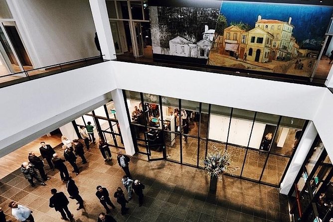 Van Gogh Museum Amsterdam Exclusive Tour w/ Reserved Entry - Why the private format matters