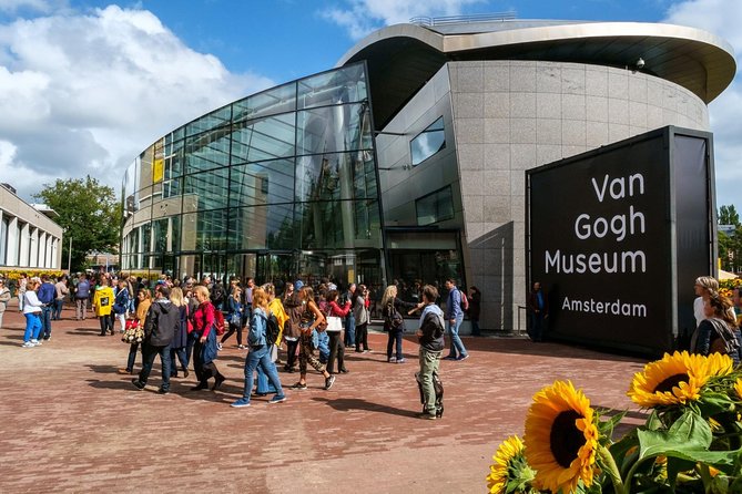 Van Gogh Museum Amsterdam Exclusive Tour w/ Reserved Entry - Two and a half hours inside, then time to continue alone