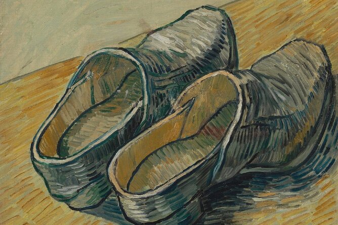 Van Gogh Museum Small Group Guided Tour - A small group helps, but it does not remove the crowds