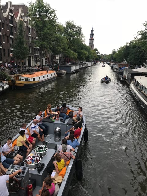 Visit Amsterdam by Boat with a French Guide (french) - Five details that shape the experience