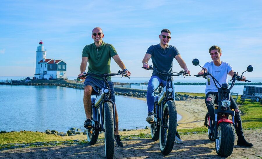 Volendam: E-Fatbike Rental - What the $42 price really buys you