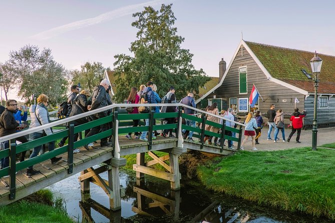 Windmill Tour from Amsterdam, Including Volendam & Marken - Who should book this experience?
