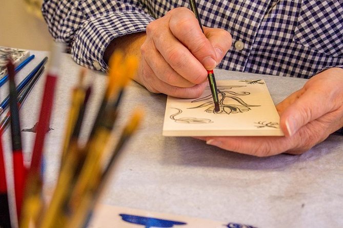 Workshop 'Paint your own Delft Blue Tile!' - Key points to know before booking