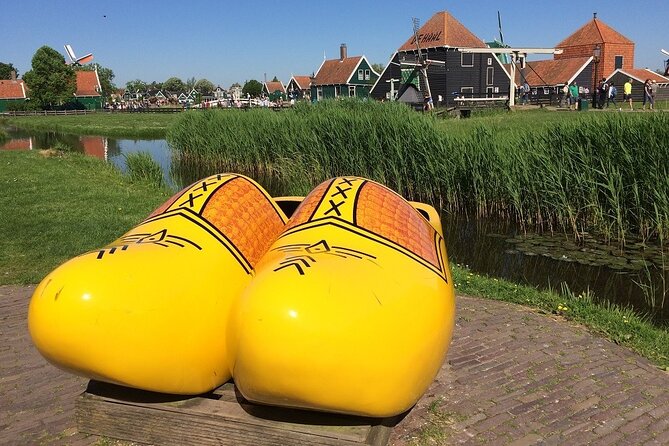 Zaanse Schans Private Tour Windmills - Adding the boat ride for €9.50