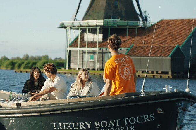 Zaanse Schans Windmill Cruise - UNESCO Windmills With Live Guide - What happens during the 25-minute cruise
