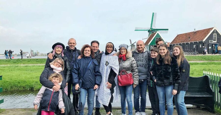 Zaanse Schans Windmills 4-Hour Tour in Italian - Meeting at Amsterdam Centraal and taking the train