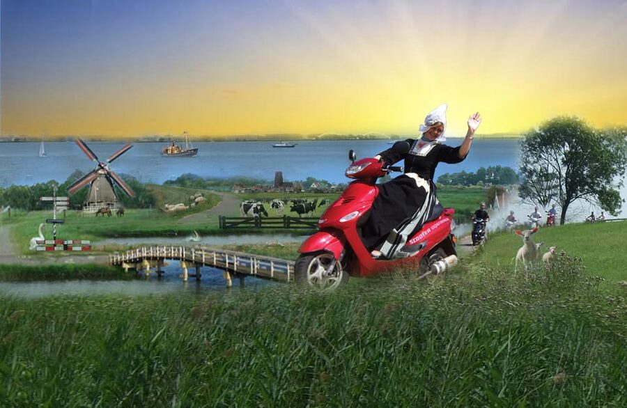 Zaanse Schans: Windmills, Clogs & Cheese by Electric Scooter - Coffee, instructions, and a proper test run